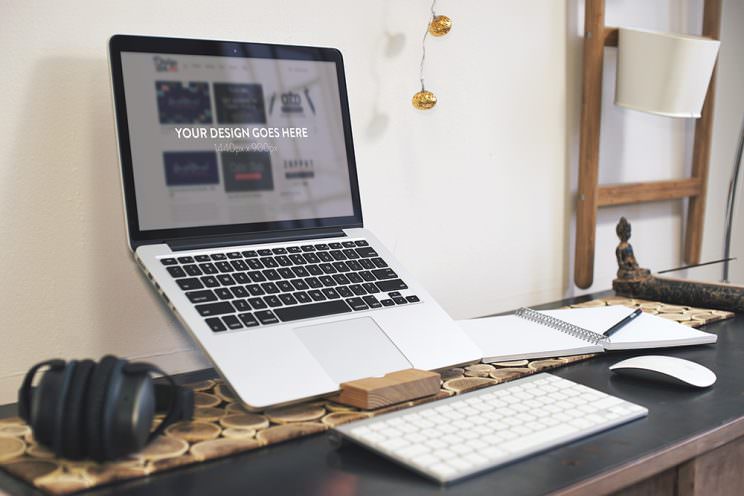 macbook-pro-elegant-free-mockups-cover